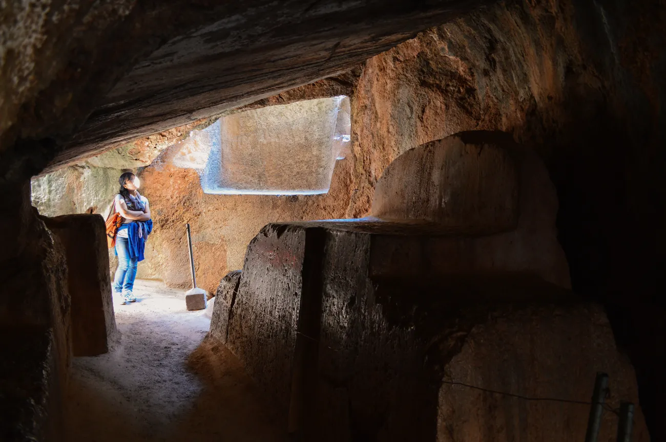 Qenqo - city tour en Cusco